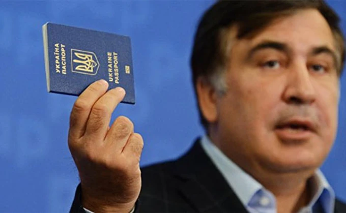 Суд дозволив Порошенку ховати указ про громадянство Саакашвілі