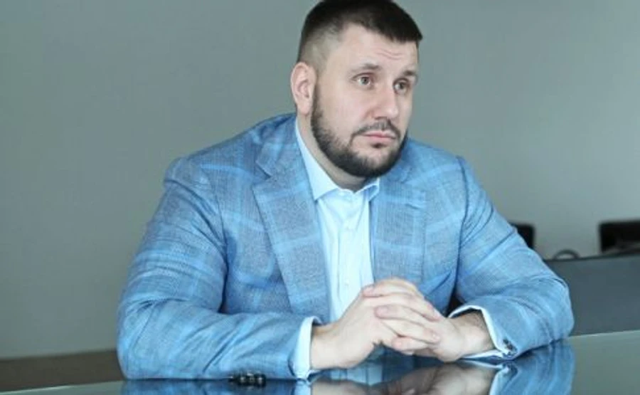 Суд разрешил заочное расследование по Клименко