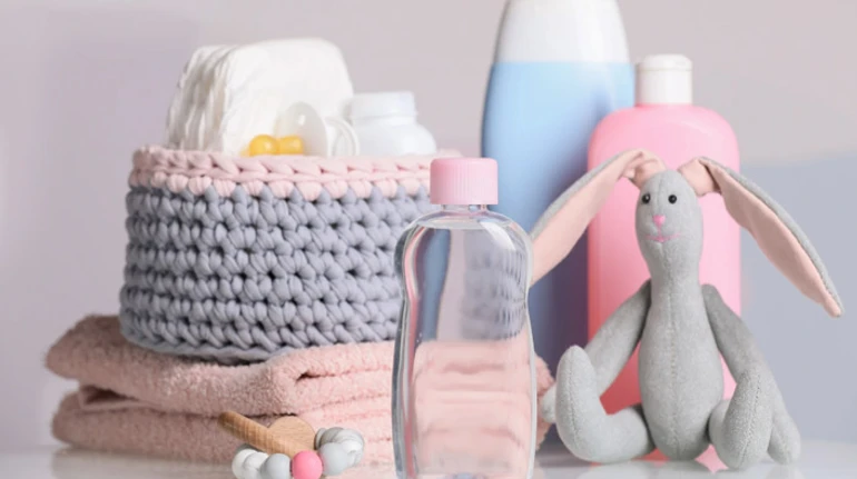 Як купати і доглядати немовля з перших днів життя? Рекомендації педіатра