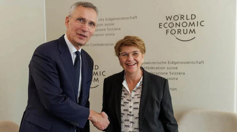 Легкий флирт или членство в НАТО? Как Швейцария меняет отношения с Альянсом