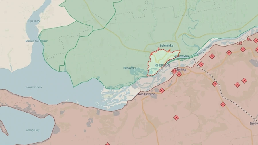 Херсон знову від вогнем росіян: у прибережних зонах лунають вибухи