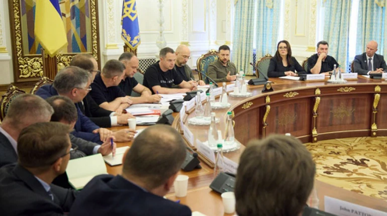 Почути кожного. Зеленський зустрівся з неолігархічним бізнесом. Про що домовилися?