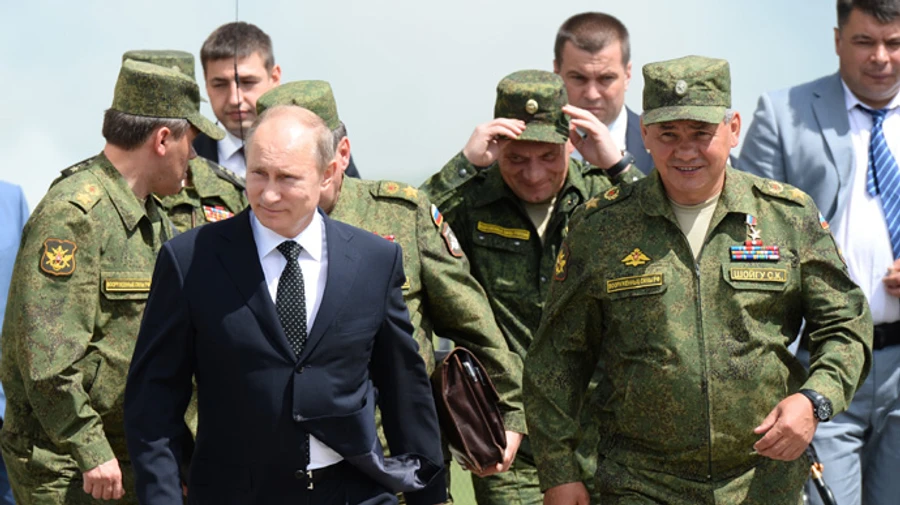 Putin tries to spread Ukrainian troops thin before Russian offensive – ISW