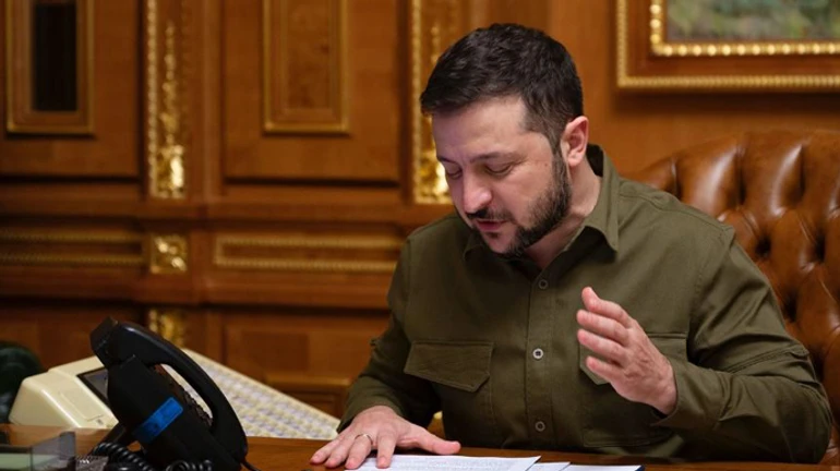 Volodymyr Zelenskyy speaks with Britain’s new Prime Minister and invites him to Ukraine
