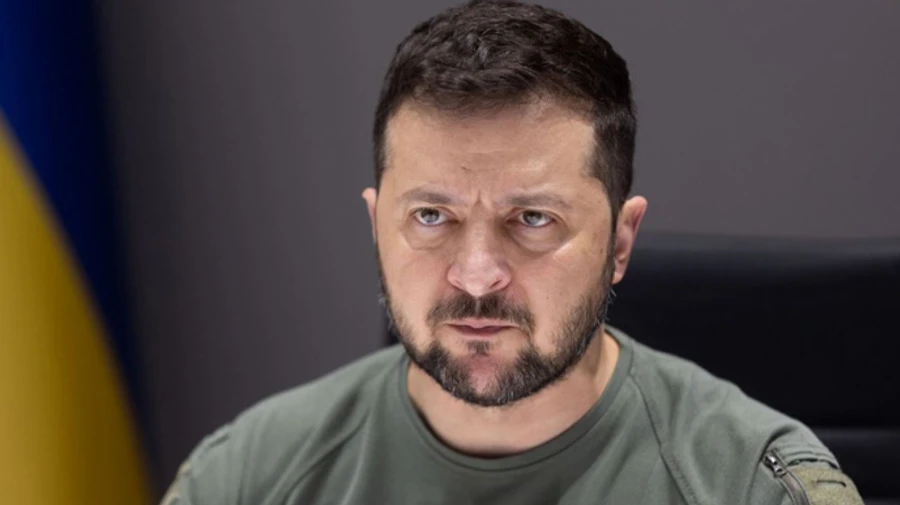 Zelenskyy tells Russian occupiers to flee for their lives