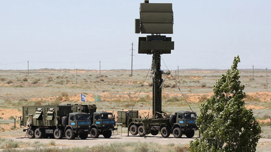 Ukrainian forces destroy Russian modern radar station in Lazurne