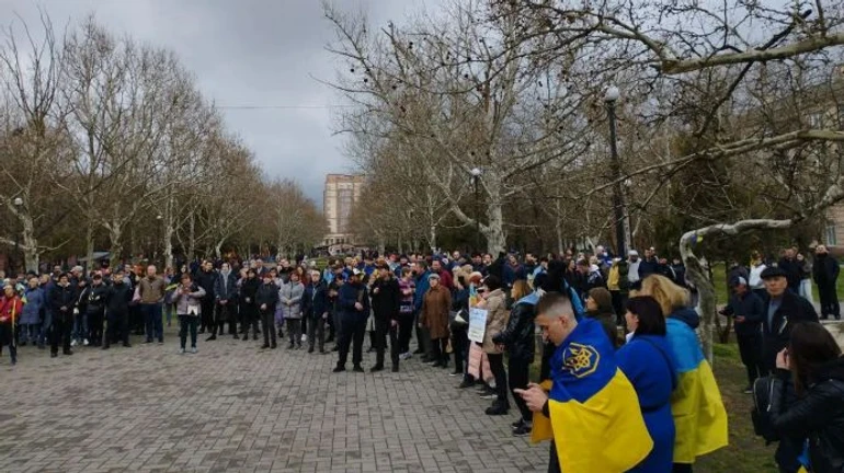 In Kherson, people went on a rally again, and the Russians did not have time to disperse