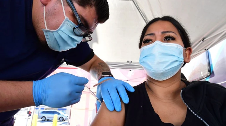 США посилили рекомендації щодо щеплень — тепер усі дорослі повинні отримати бустер