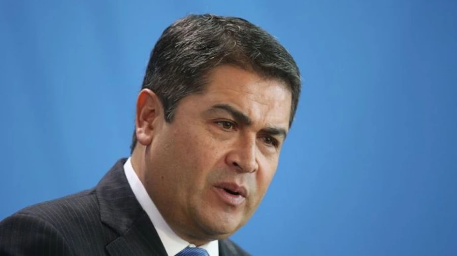 Президент Гондураса заявил, что подхватил коронавирус