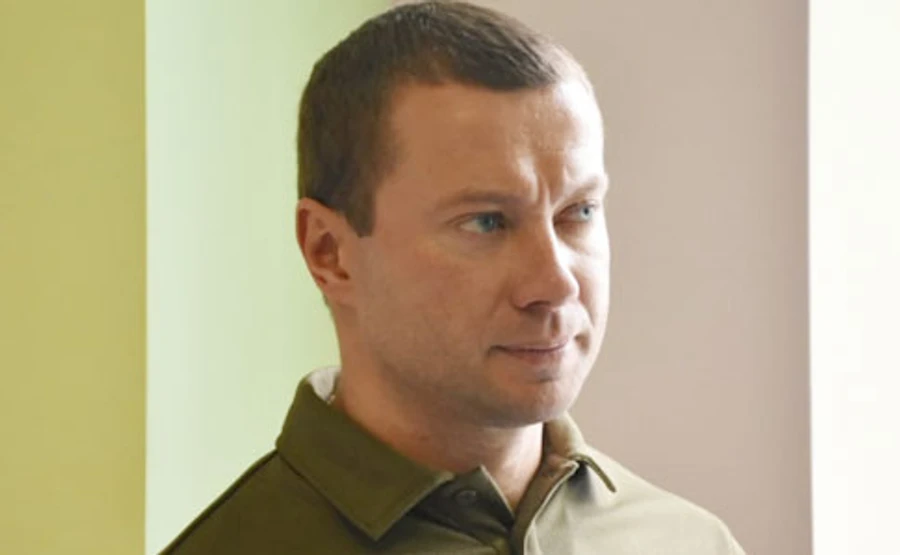 Обстріляли автоколону з губернатором Донеччини, є загиблий