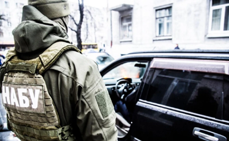 ГПУ: Депутат, который предлагал $500 тыс взятки НАБУ, сбежал