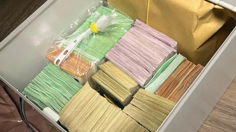 Операція Чисте місто в Києві: під час обшуків слідство знайшло мільйони доларів