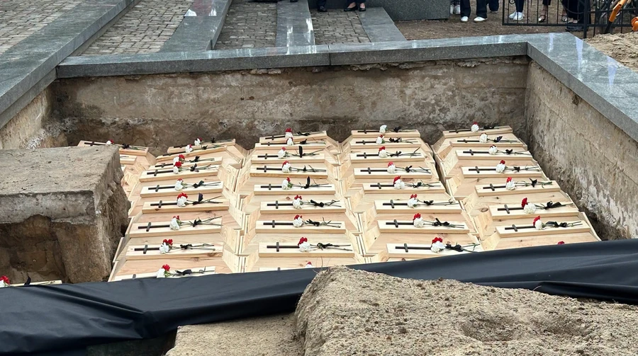 На Волыни хоронят останки убитых поляков