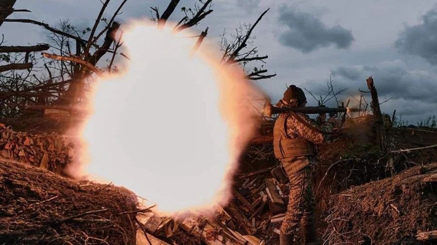 Мінус 880 солдатів і 13 танків − втрати Росії за добу 