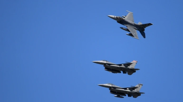 US conducted airstrikes on pro-Iranian targets in Iraq and Syria