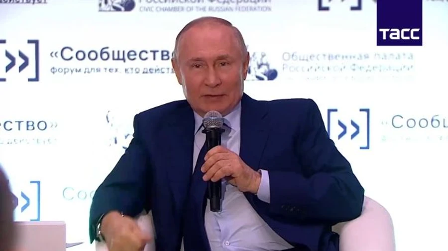 Путин вновь заявил, что Украины не существовало, а расчехлить автомат его вынудили