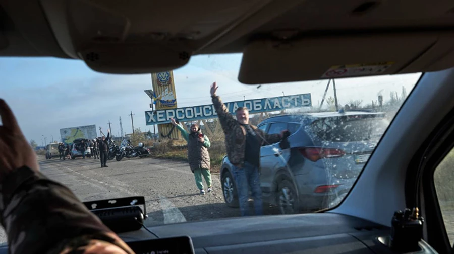 Mobile communication being restored in Kherson Oblast: 52 base stations and 3 mobile cell sites already repaired