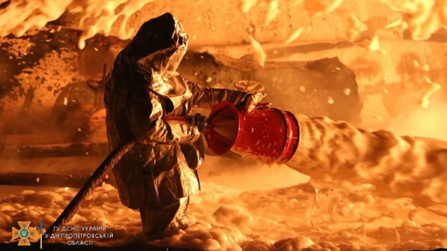 Russian missile strike destroys Dnipropetrovsk plant