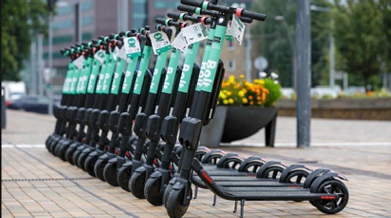 Електросамокати Bolt в Києві: про бізнес-модель, конфлікт з Кличком, пошкоджені бампери автівок та страховку