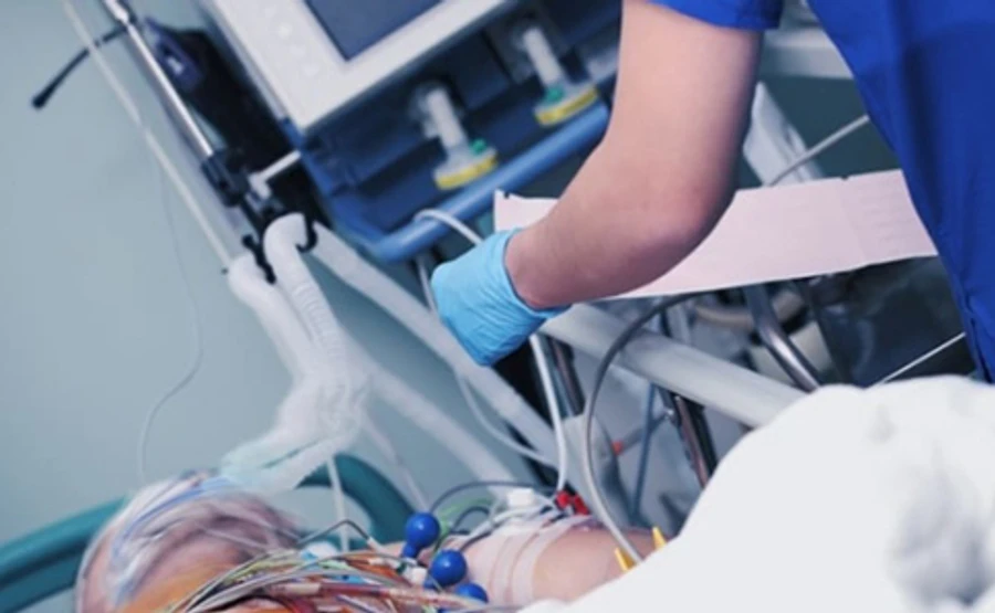 Во Львове 5 больных в тяжелом состоянии – Садовый