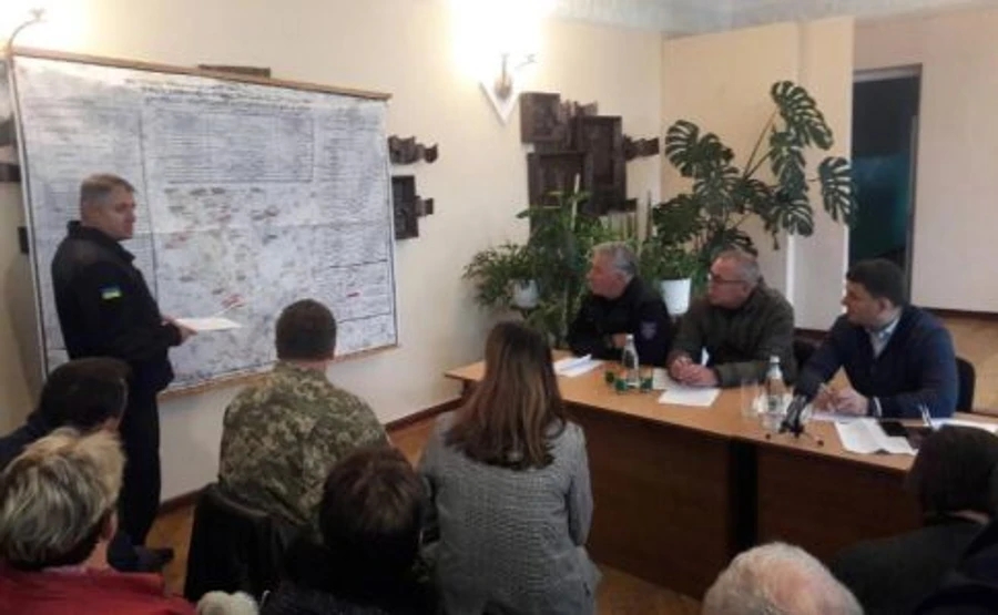 На арсеналі на Чернігівщині – 88 тисяч тон боєприпасів. Людей вивозять із 30 н.п.