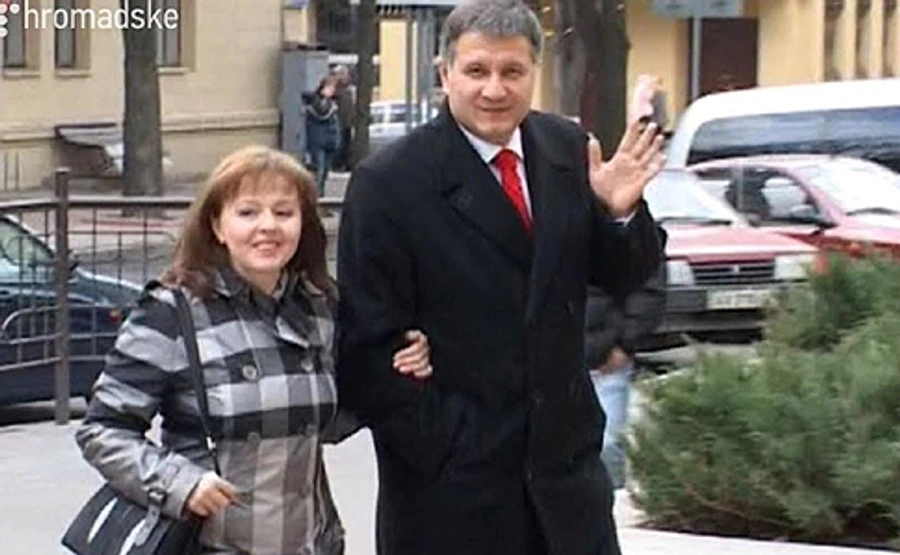 Аваков рассказал, сколько его семья получила за долю Эспрессо