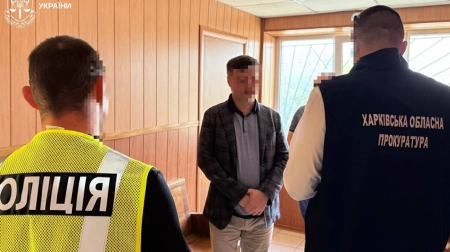 Чиновницю з Харківщини та підприємця з Полтави підозрюють у схемах на будівництві укриттів