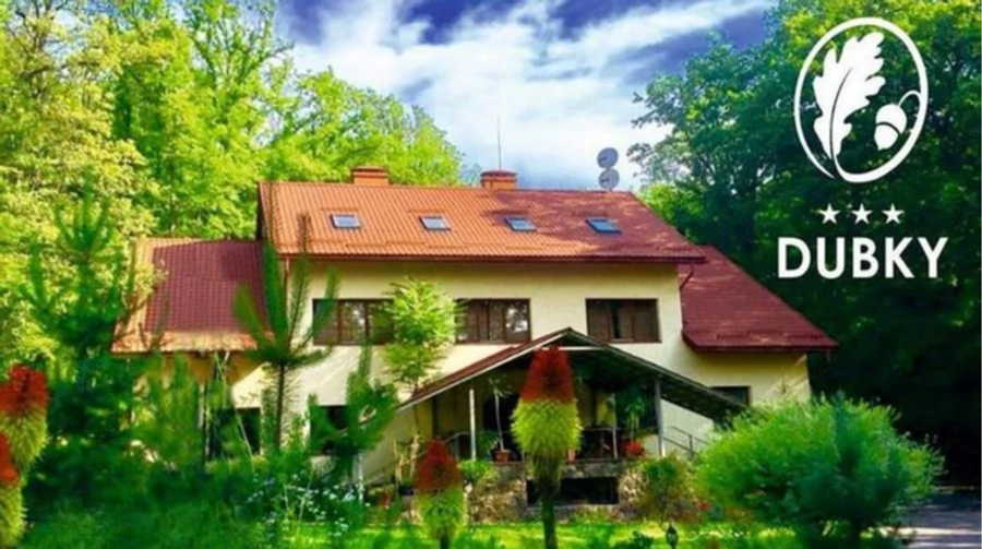 Готель Шуфрича на землях лісового фонду: викрито схему на понад 150 млн грн