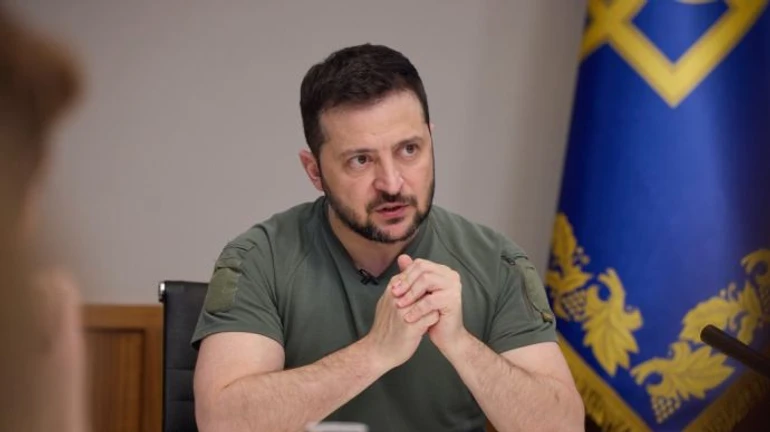 Медиаотчеты для ОП готовит компания слуги народа и в них критику возлагают на оппозиционные СМИ