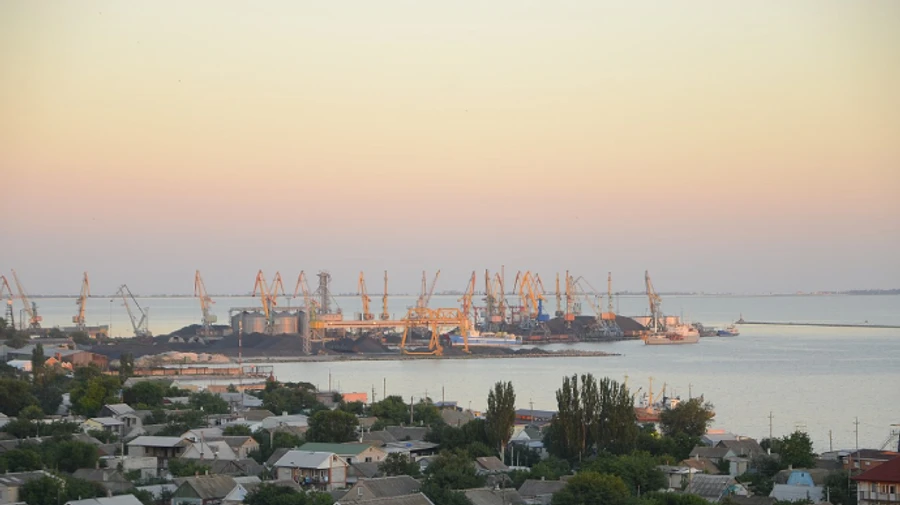 3 large Russian ships enter port in Russian-occupied Berdiansk, in southern Ukraine