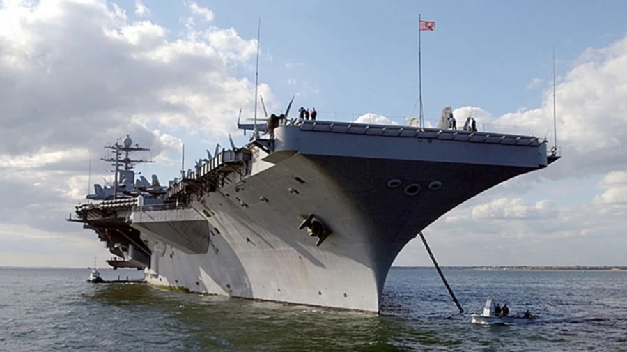 Винищувач ВМС США впав у море з авіаносця USS Harry S. Truman і затонув – CNN