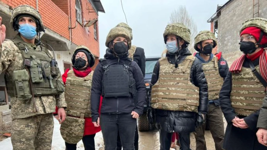 Глава МИД Германии приехала в прифронтовую зону в Широкино