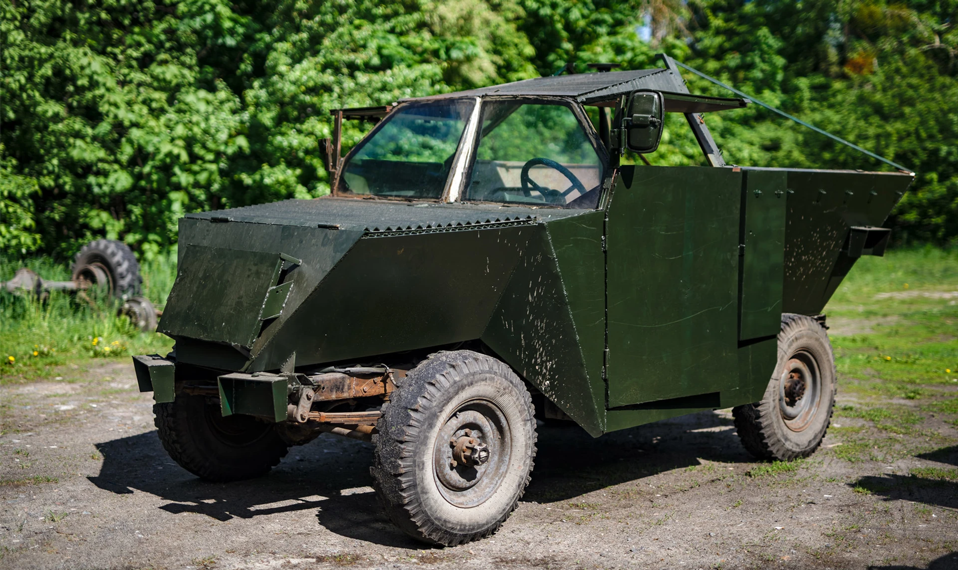 Шушпанцеры и бандеромобили. Героическая история самодельных броневиков в войне за украинский Донбасс