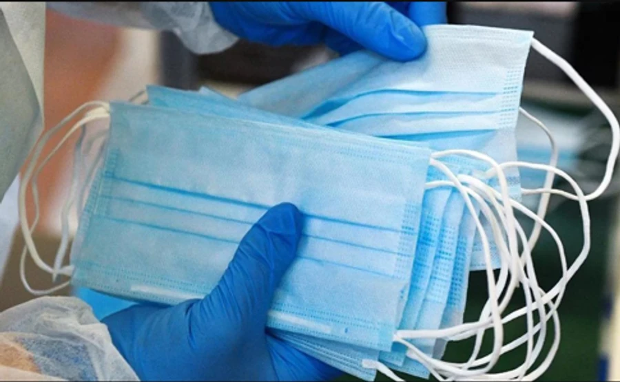 У Кличка сказали, в яких аптеках можна знайти маски та антисептики