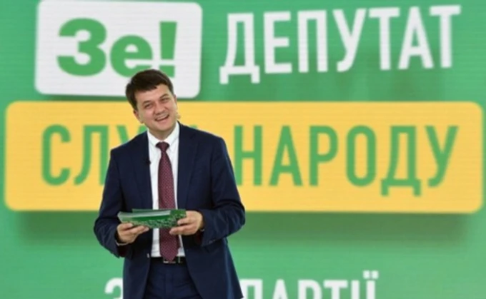 Слуга народу збирається на місцевих виборах перезавантажити владу