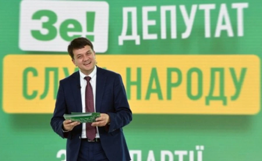 Слуга народа собирается на местных выборах перезагрузить власть