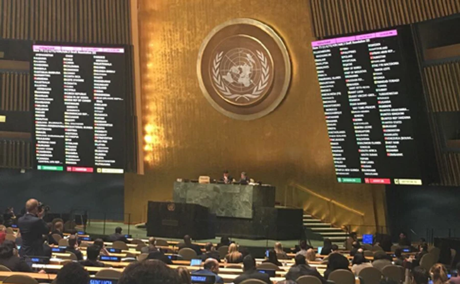 Генасамблея ООН схвалила оновлену резолюцію щодо Криму