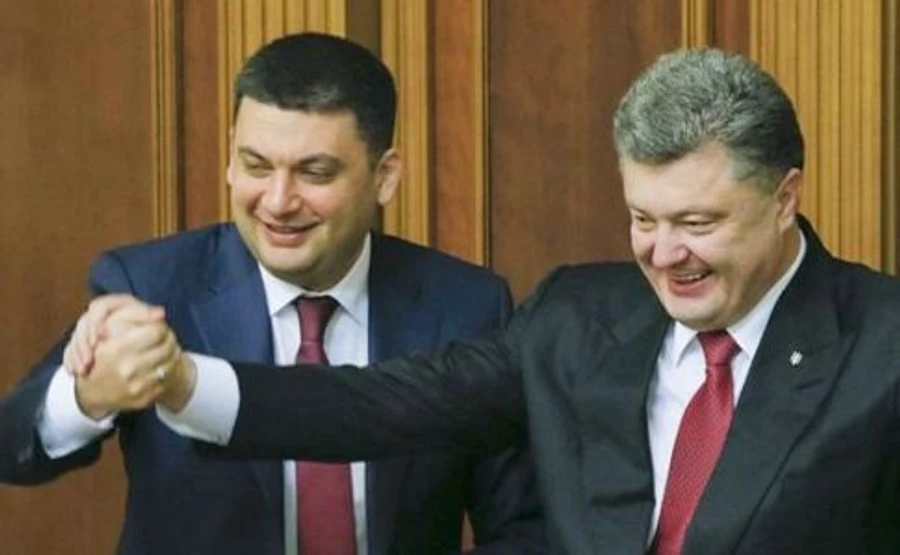 Порошенко внес в Раду представление на Гройсмана и двух министров