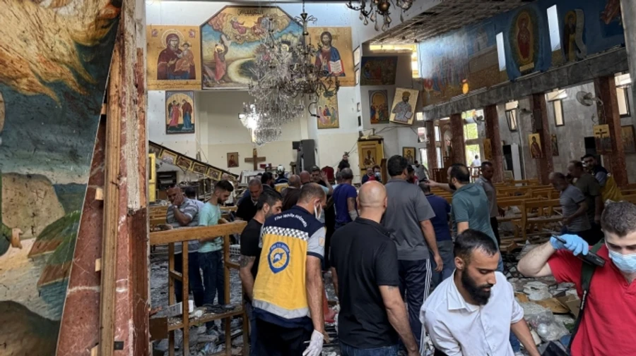 Смертник убил по меньшей мере 20 человек в христианской церкви в Дамаске – Reuters