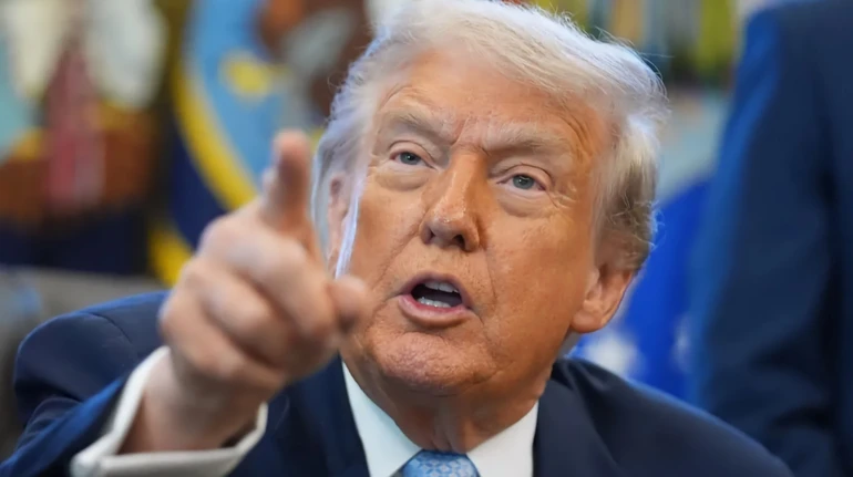 Трамп угрожает Spotify и другим европейским компаниям из-за регулирования ЕС