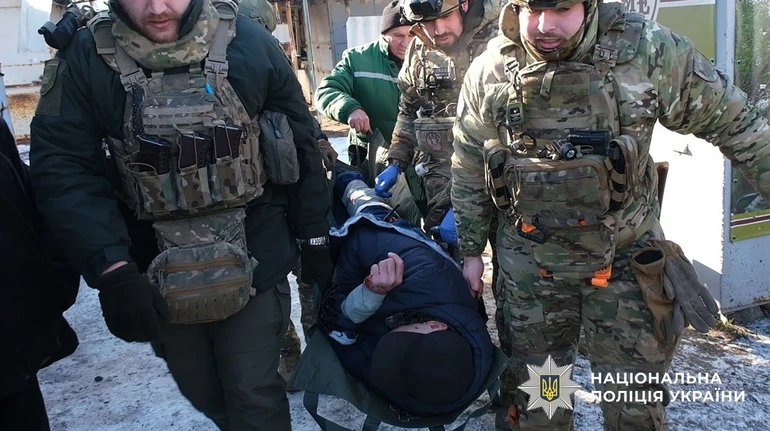 Seven people killed in Russian strike on market and apartment blocks in Druzhkivka, Donetsk Oblast – photos