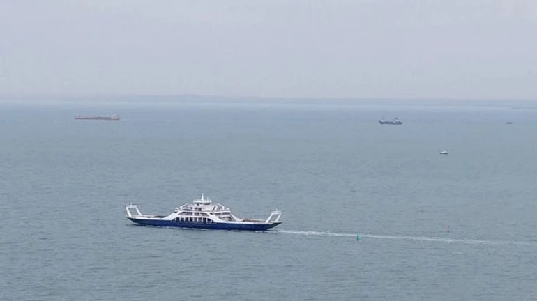 Автобусы и грузовики из оккупированного Крыма в Россию перевозят паромом – СМИ