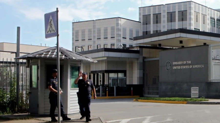 США эвакуируют семьи сотрудников посольства в Украине – журналист Fox News
