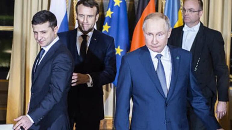 Дорога от быстрого мира на Донбассе: как изменилась тактика РФ через год после саммита в Париже