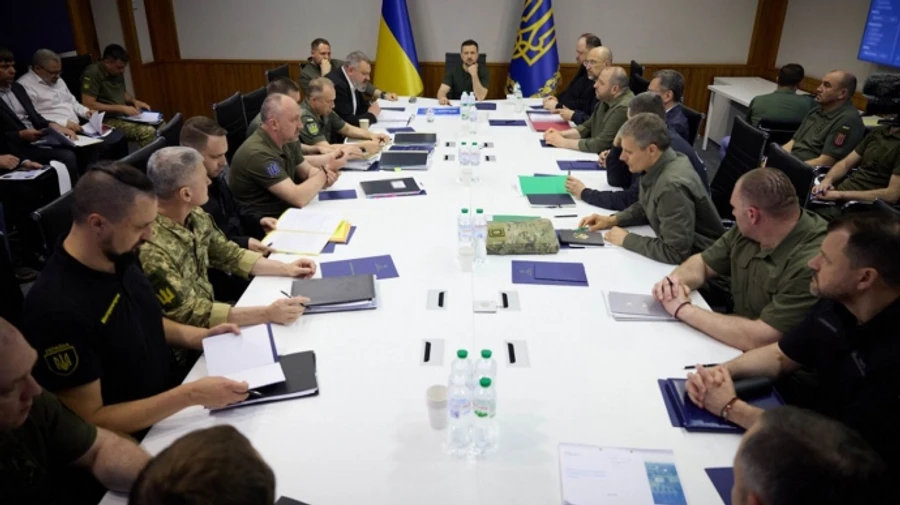 Українці відповіли, що відчувають до влади: переважають розчарування і надія – опитування