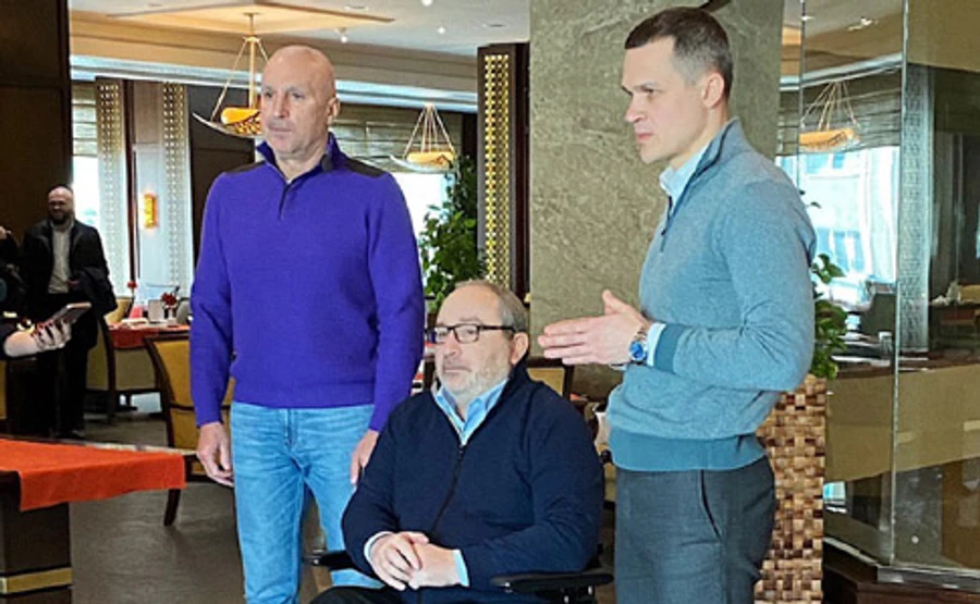 Губернатор Кучер утряс все обиды с Ярославским: Эмоции стихли, а осадок остался