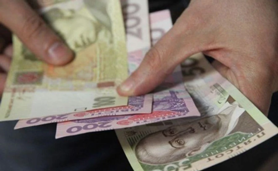 В Украине подросла минималка и соцпомощь семьям с приемными детьми