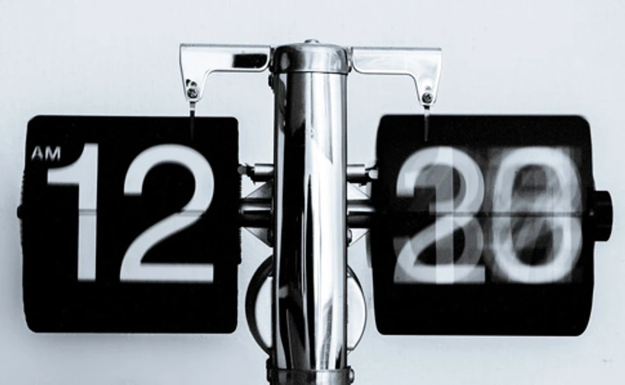  У ніч на неділю Україна переходить на зимовий час