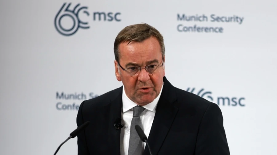 Министр обороны Германии: Путин будет оставаться угрозой для Европы даже после мирного соглашения