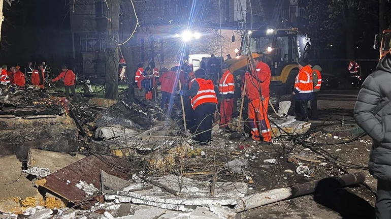 Ворог атакував Одесу: виникли пожежі, троє потерпілих